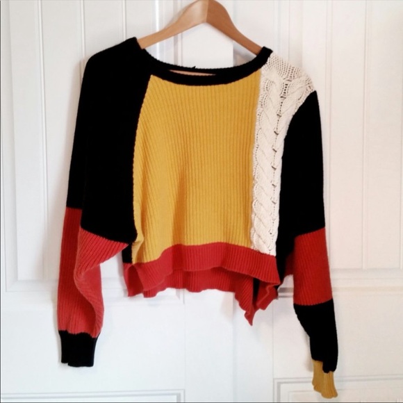 moon & madison Sweaters - Moon & Madison Color block sweater